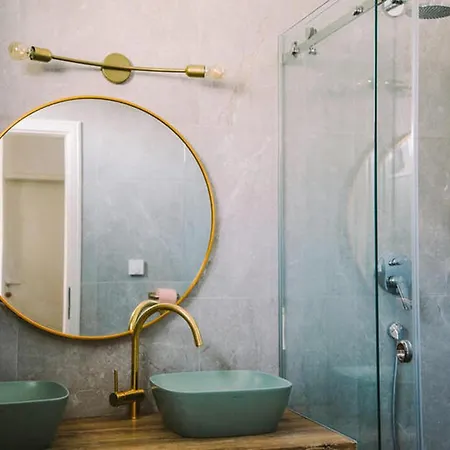 Сasa de vacaciones Comfortable And Luxurious Pool Mravince