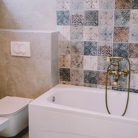 Comfortable And Luxurious Pool Mravince